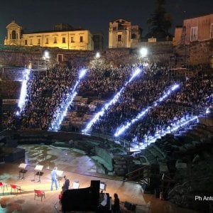 Catania: gli attori dello Stabile in scena al teatro greco - romano