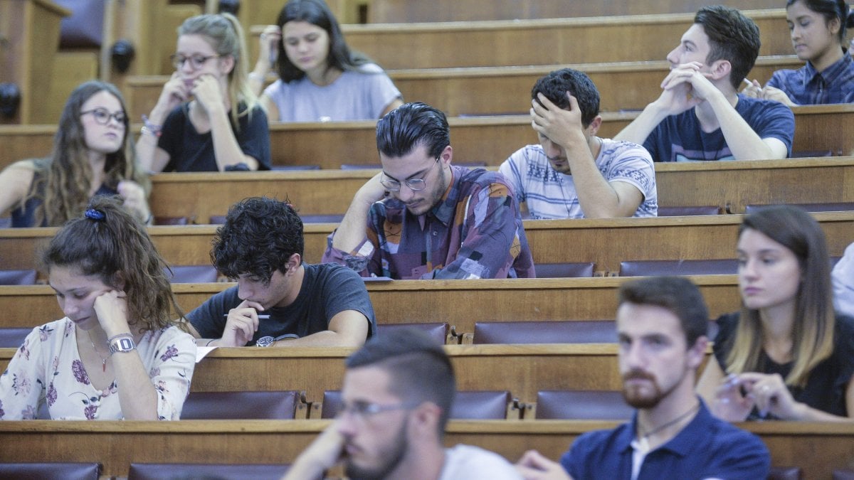 Roma, alla Sapienza irregolarità nei test d'ingresso a Psicologia