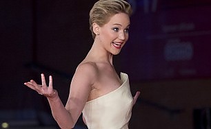 Tutti pazzi per Jennifer In migliaia per la star  di "Hunger Games"