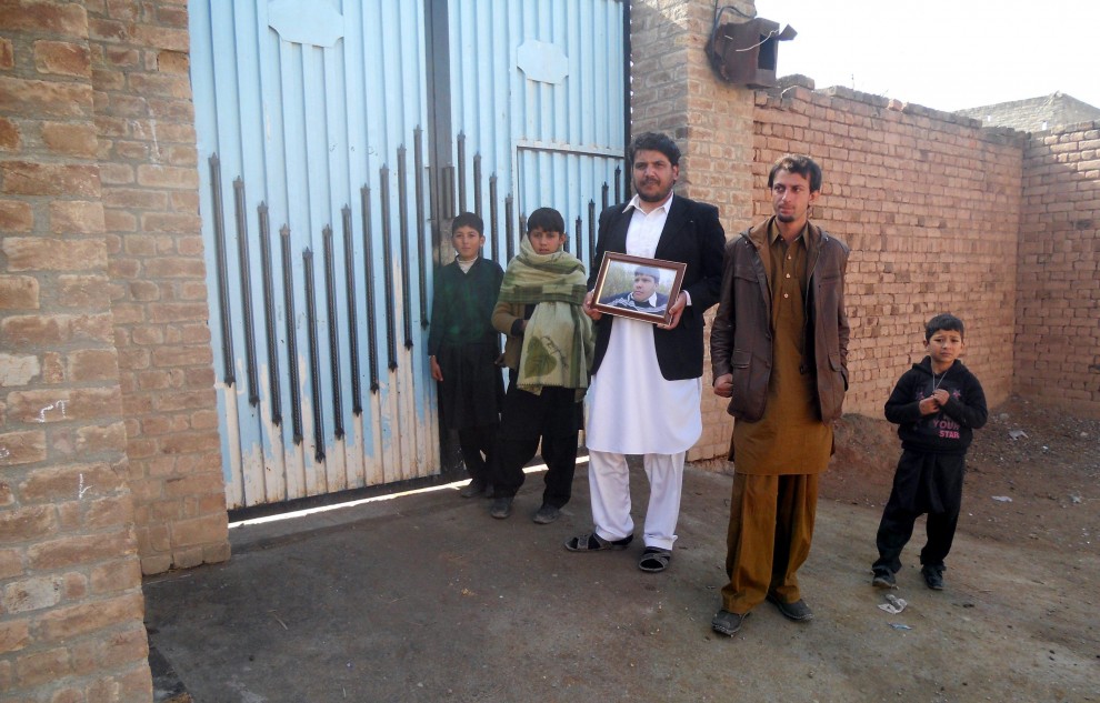 Il Pakistan si commuove per il ragazzo che ferma i kamikaze