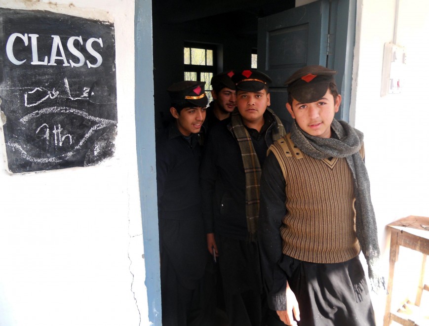 Il Pakistan si commuove per il ragazzo che ferma i kamikaze