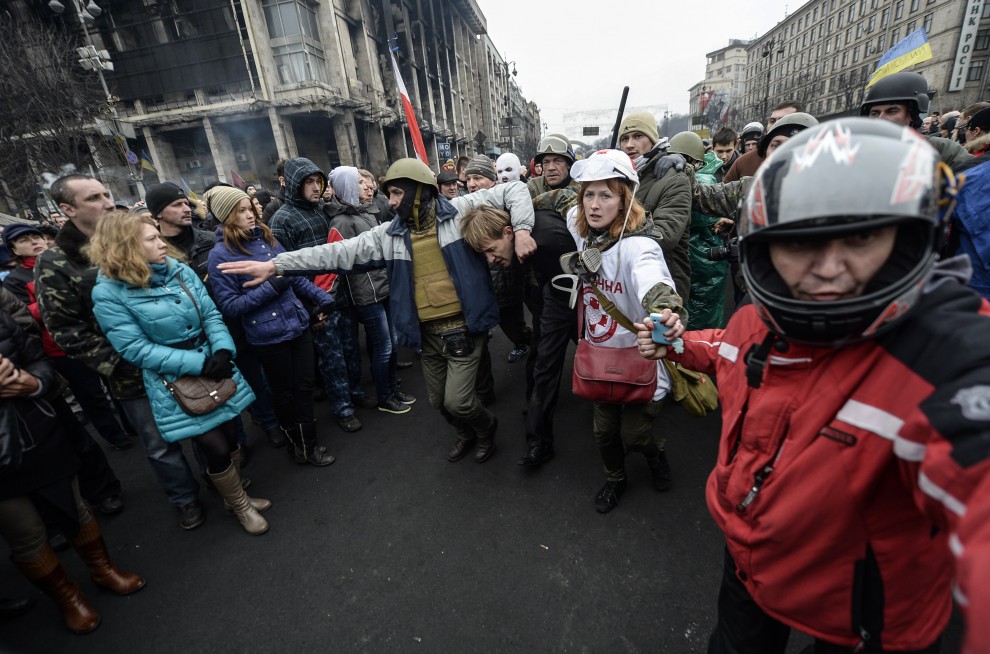 Ucraina, umiliato in piazza: non era un cecchino