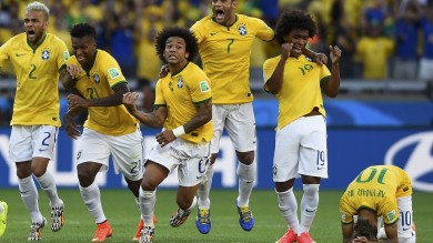Brivido Brasile: Cile sconfitto ai rigori 4-3. Ma nei quarti con la Colombia sarà dura