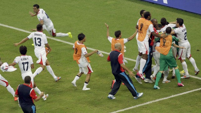 Costarica-Grecia 6-4 dcr, centroamericani ai quarti contro l'Olanda