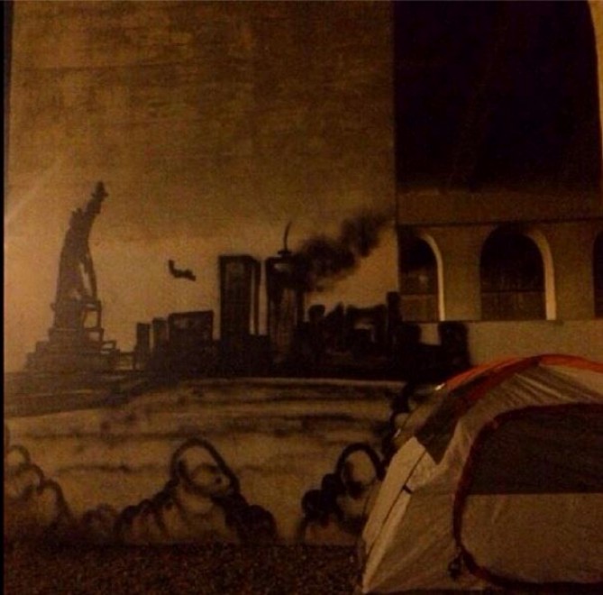 Un muro per dipingere i sogni: la street art dalla parte dei clochard