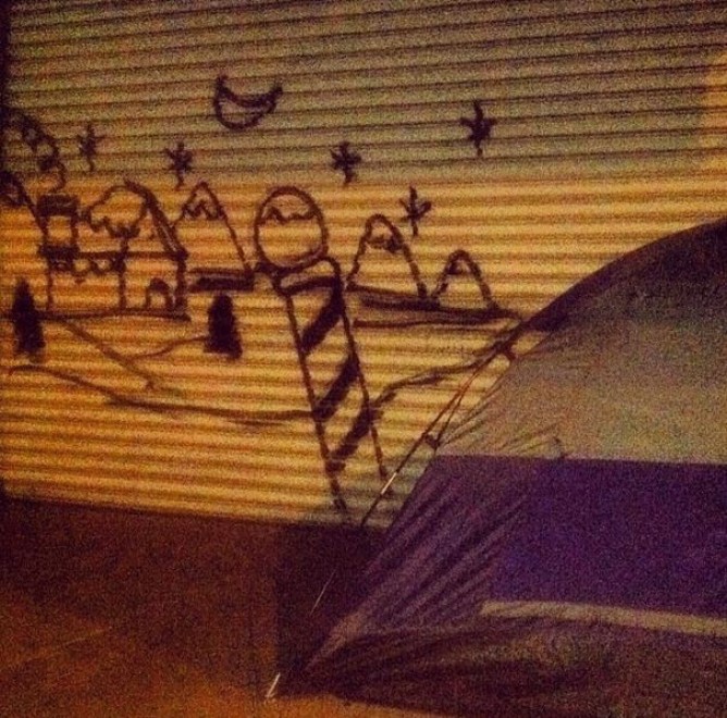 Un muro per dipingere i sogni: la street art dalla parte dei clochard