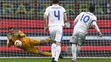 Europa League, Inter soffre e vince Con Napoli e Fiorentina ai sedicesimi