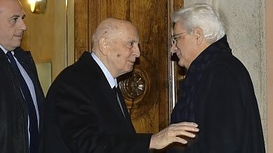 Il presidente va a casa di Napolitano -   vd   A Ciampi dice: "Capisci mie preoccupazioni"