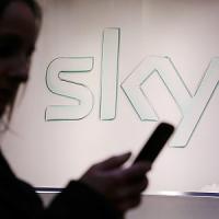 Sky stabile in Italia, vola in Regno Unito e Germania
