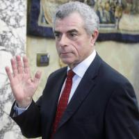 Finmeccanica torna in utile e batte le attese