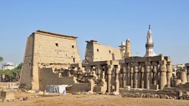 Egitto, fallito attentato a Luxor&nbsp;   video   uccisi i due assalitori, quattro feriti