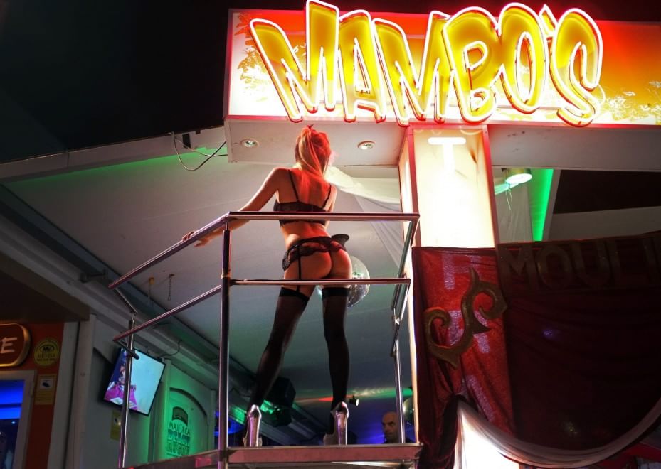Troppo alcol e trasgressioni: Magaluf chiede aiuto alla polizia inglese