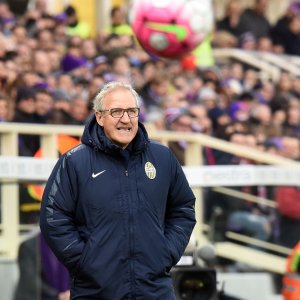 Verona, Delneri: "Battere il Carpi per non perdere il treno-salvezza"