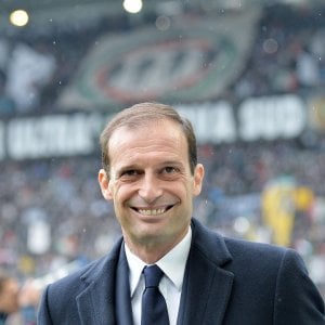 Juventus, Allegri: ''Ora inseguiamo la leggenda. Pogba via? E' già in un grande club''