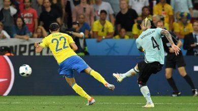 Svezia-Belgio 0-1: finale triste per Ibra, lo elimina Nainggolan