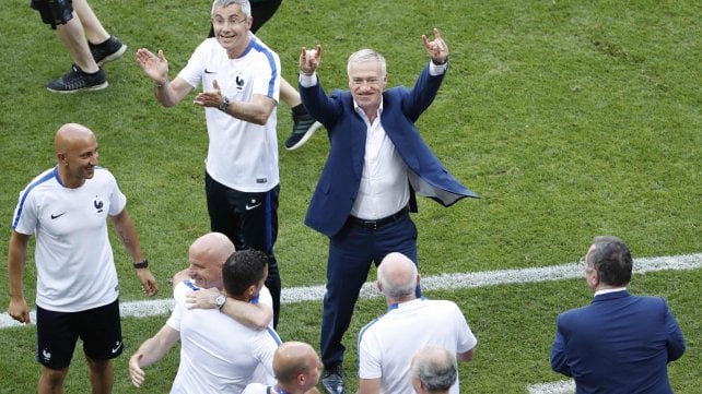 Francia, Deschamps: "Gara difficile, ma l'obiettivo è ancora lì"