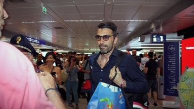 Italia, folla per gli azzurri al rientro. Buffon: "Abbiamo ricompattato una Nazione"