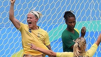 Calcio, vincono Svezia e Brasile, giovedì tocca a Neymar