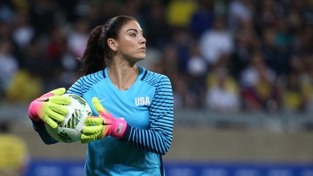 Rio 2016, calcio; fece ironia su virus Zika: fischi al portiere Usa Hope Solo