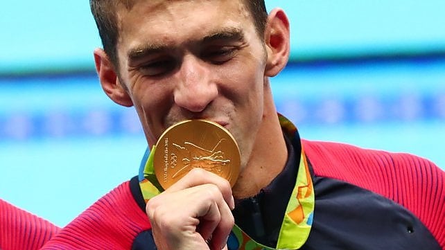 Nuoto, Phelps torna a vincere: oro numero 19 per 'Mister America'