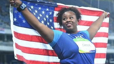Atletica, peso: la Carter chiude il dominio Adams. Al cinese Zhen la 20km