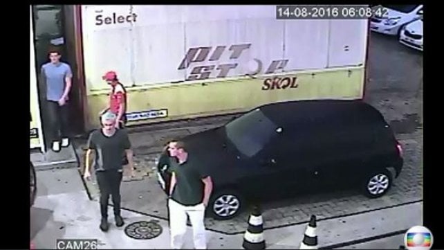 Nuoto, un video smaschera Lochte e compagni: "Nessuna rapina, erano tutti ubriachi"