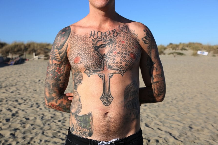 Tattoo al sole uno spot sulla pelle
