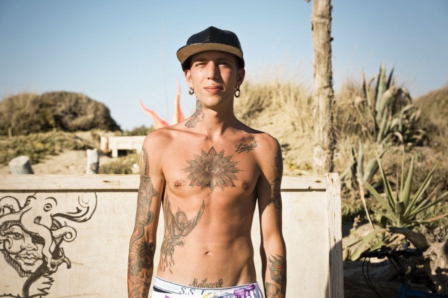Tattoo al sole uno spot sulla pelle