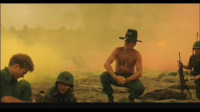 Adoro L Odore Del Napalm Al Mattino