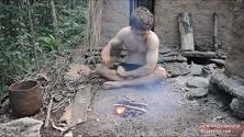 Primitive Technology, l'uomo delle caverne è su YouTube