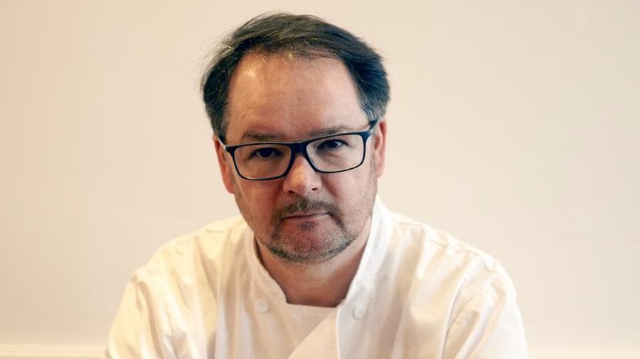 Andrew Dargue, chef del Vanilla Black di  Holborn, Regno Unito, giudicato il miglior ristorante vegano del 2020
