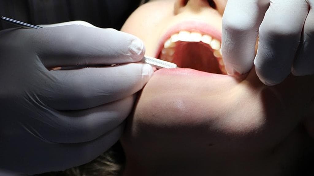 Otturazioni dentali in argento? Ecco perché è meglio sceglierne altre