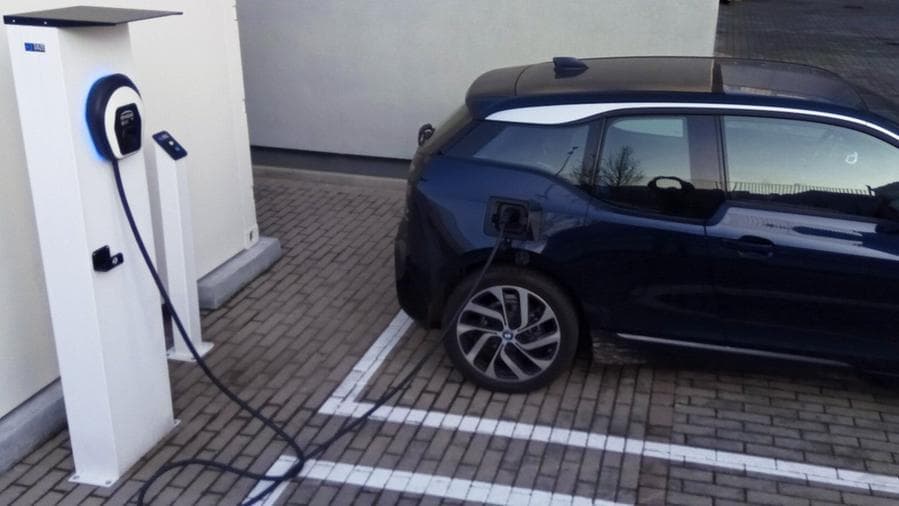 Auto elettriche: un passaggio possibile e conveniente