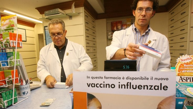 Influenza, Scotti: "Avremo carenza e ritardi nelle vaccinazioni"