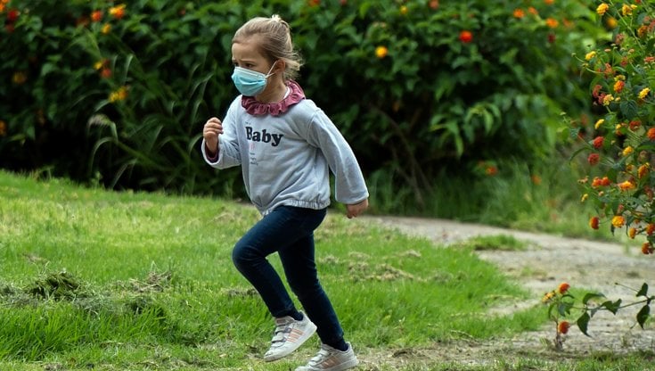 Perché i bambini si ammalano meno di Covid-19
