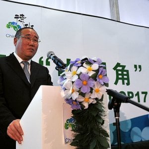 Cina, lo zar del clima torna in pista