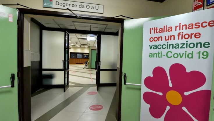 Covid:. Scacco ai no vax, il 70% degli italiani vuole vaccinarsi