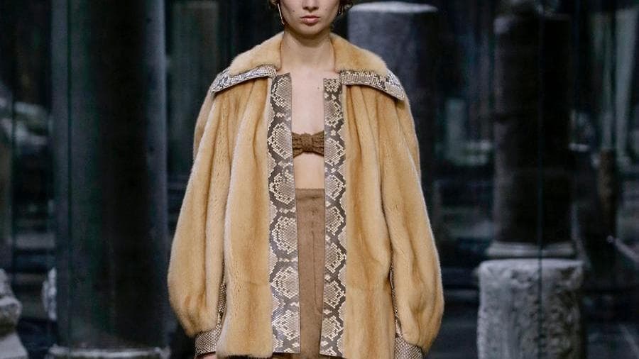 Fendi e N° 21. Due marchi che raccontano i segreti delle donne - la  Repubblica