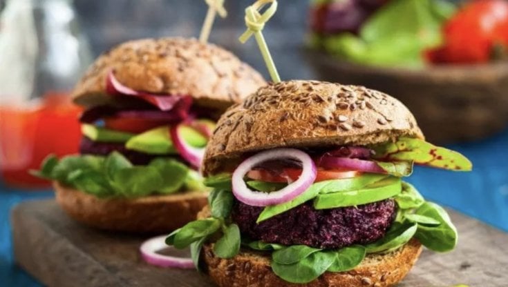 Ho visto anche vegani felici: dov'è scritto che senza carne non c'è gusto?