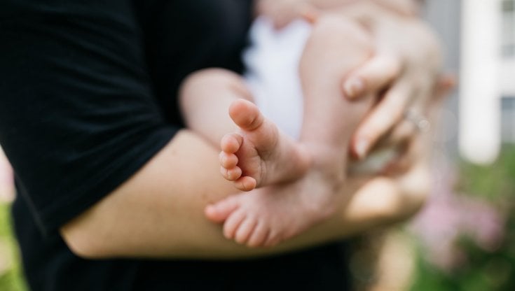 L'allattamento al seno è aumentato del 50 per cento in 40 anni. Unicef e Oms: "Bisogna fare di più"