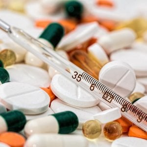Farmaci, i programmi di uso compassionevole fanno risparmiare fino a 50 milioni di euro