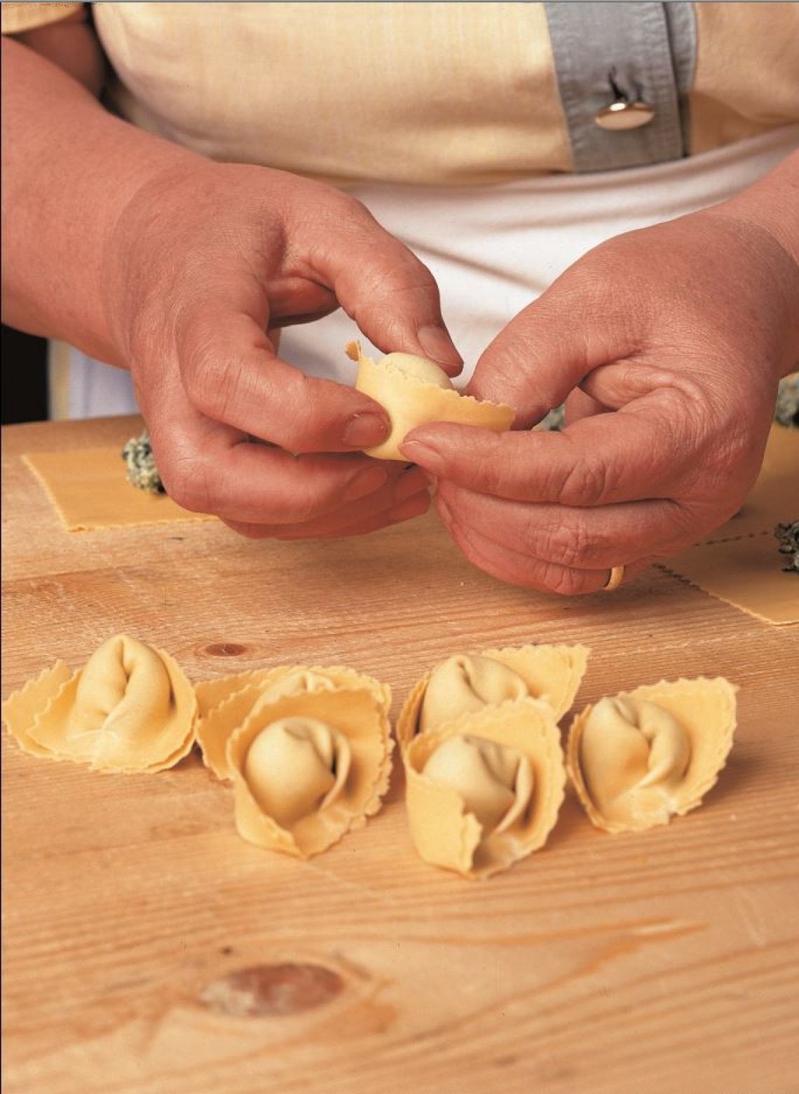 Cappelletti fatti a mano
