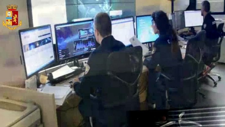 La polizia postale al lavoro
