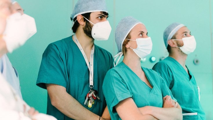 Seconda dose vaccino: protezione ancora efficace a tre mesi. Lo studio del Niguarda