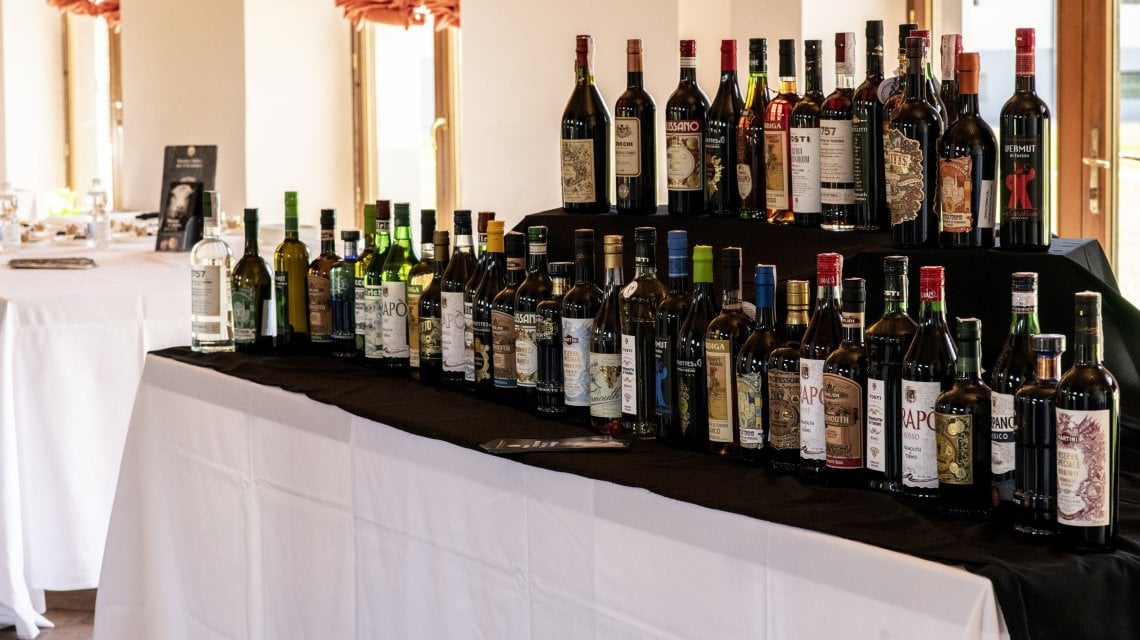 Etichette del Vermouth di Torino in degustazione