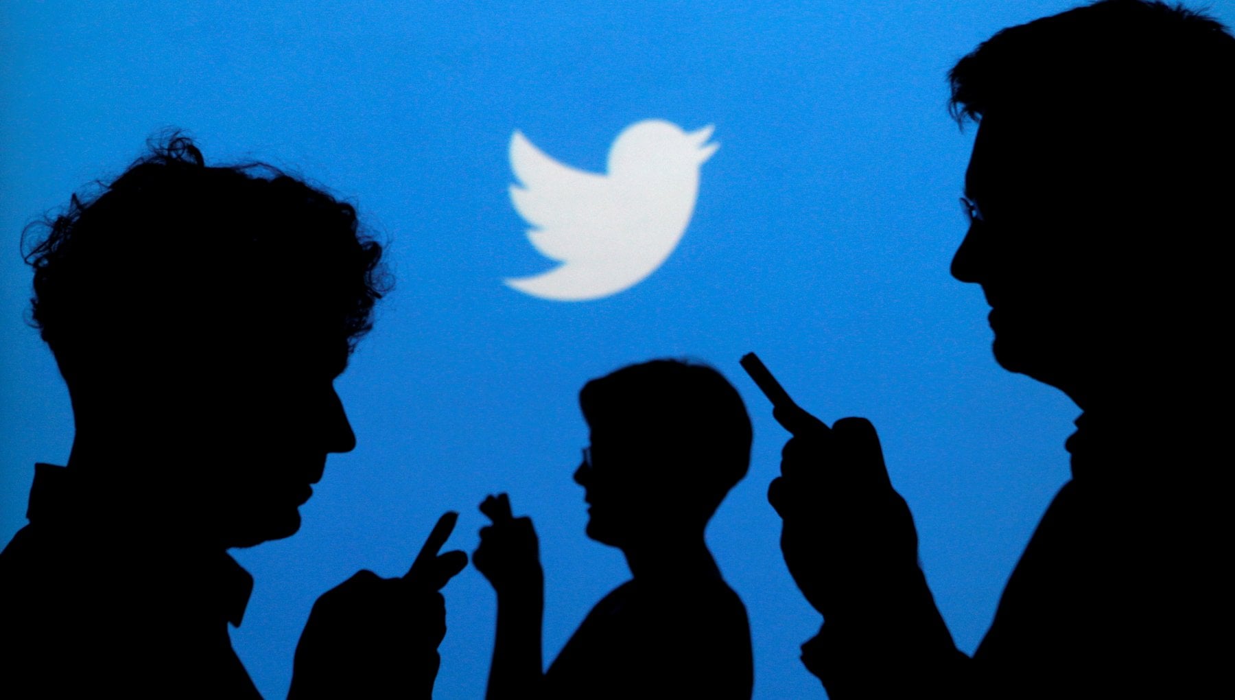 Ad una festa nasce Twitter, ma senza vocali e nessuno lo capisce - Vimarsana News
