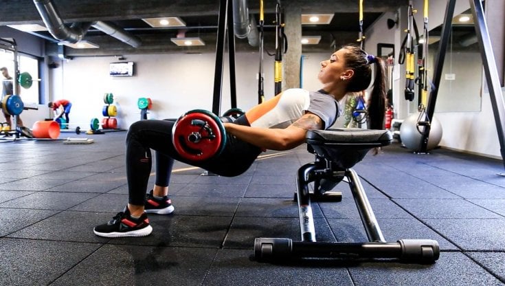 Come tonificare i glutei con Hip Thrust