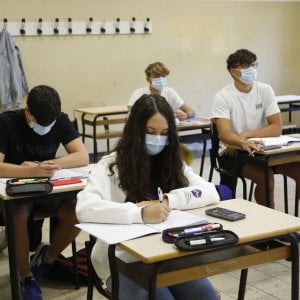 Covid, Ricciardi: "Tornare in classe in sicurezza è possibile, ecco come"