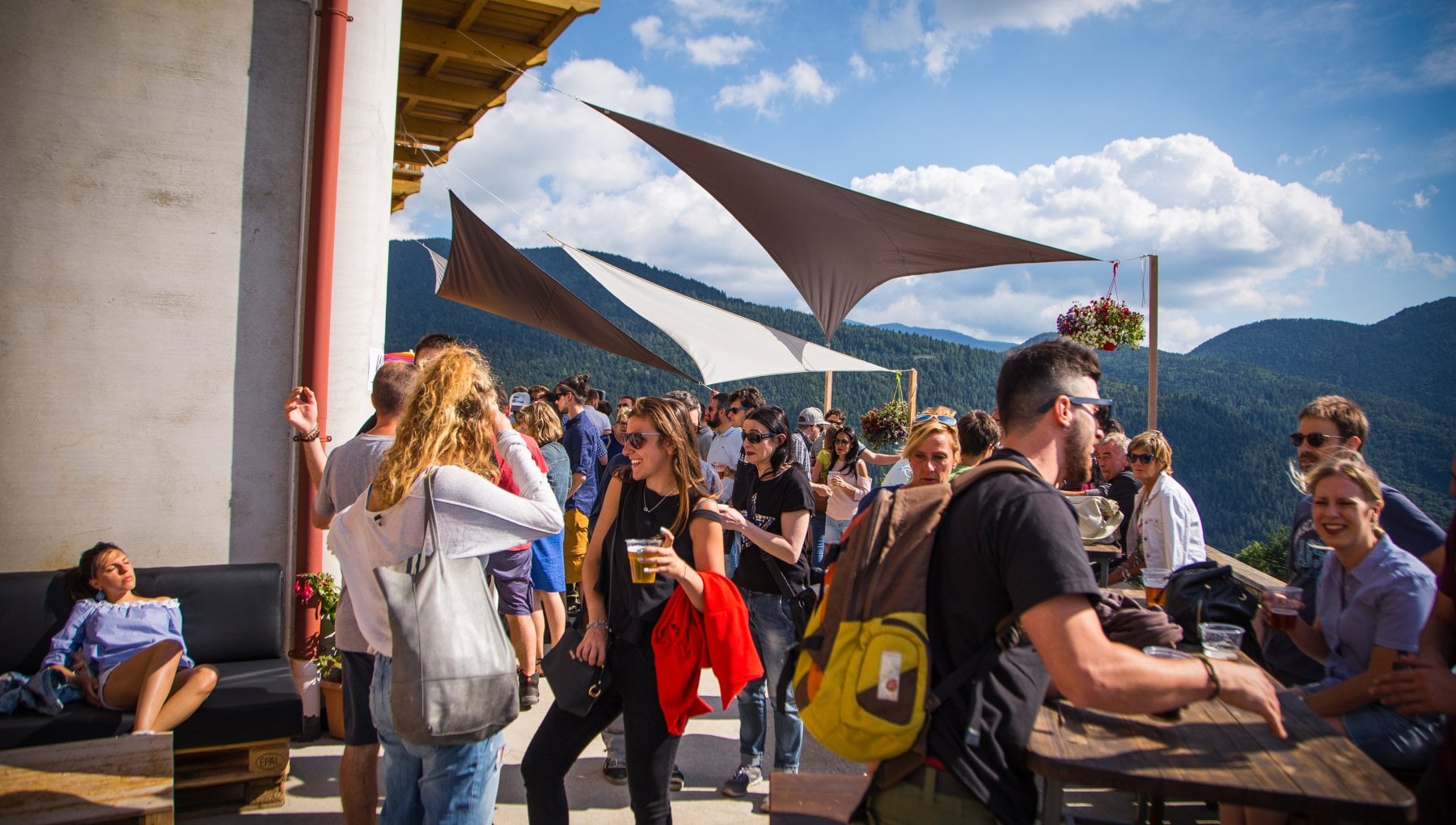 Zaino in spalla tra arte, natura e buon bere: arriva il turismo della birra - Vimarsana News