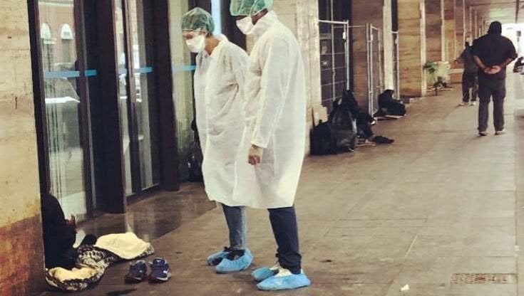 Covid e solidarietà, a Torino l'ambulatorio che cura i più fragili